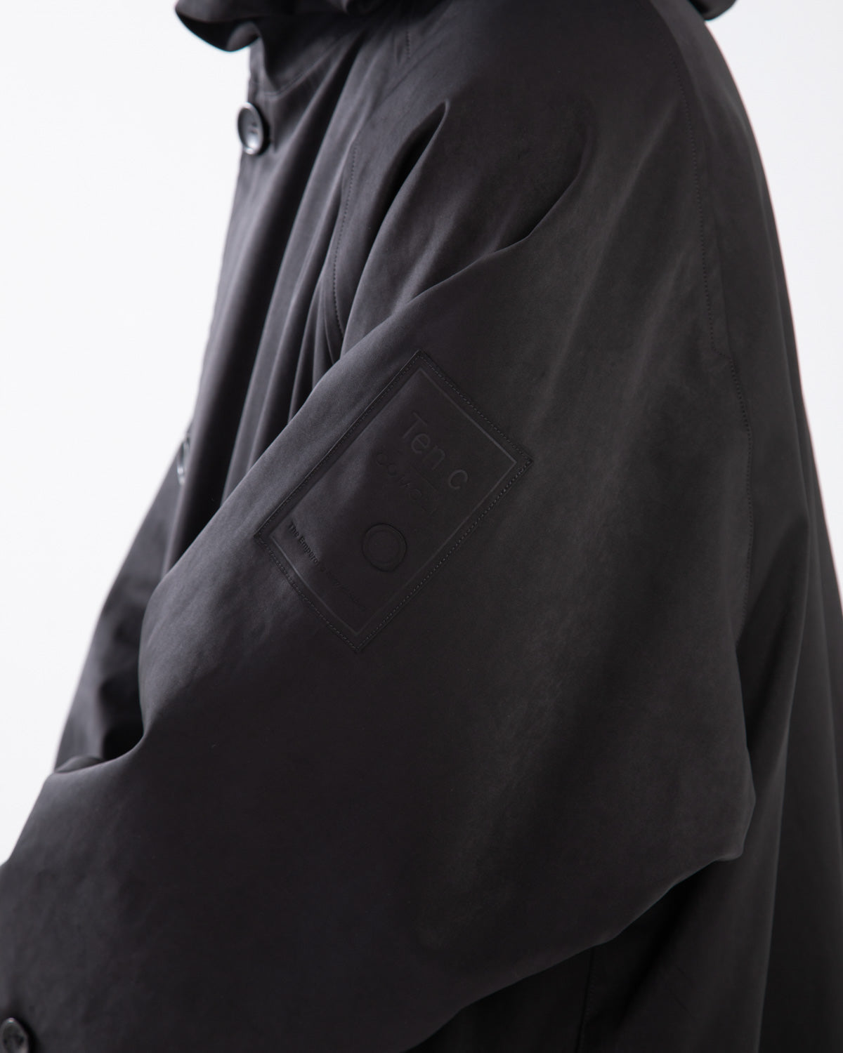 HOODED COAT
