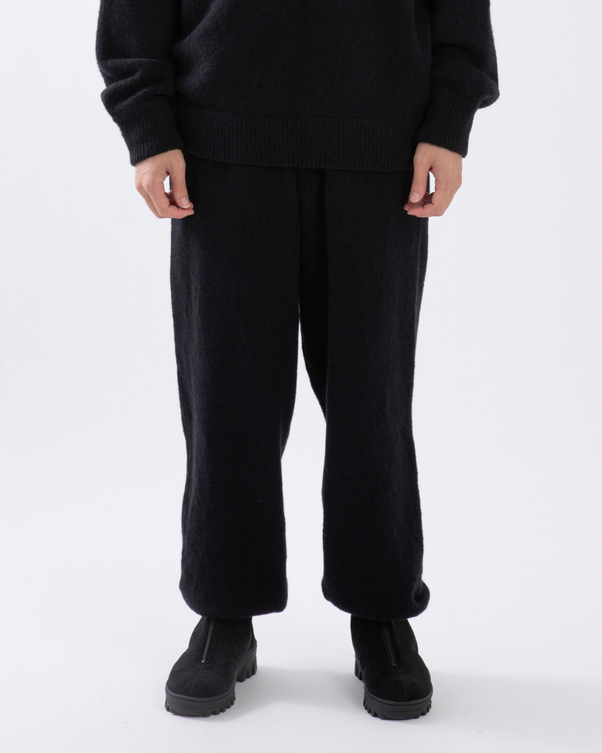 KNIT PANTS