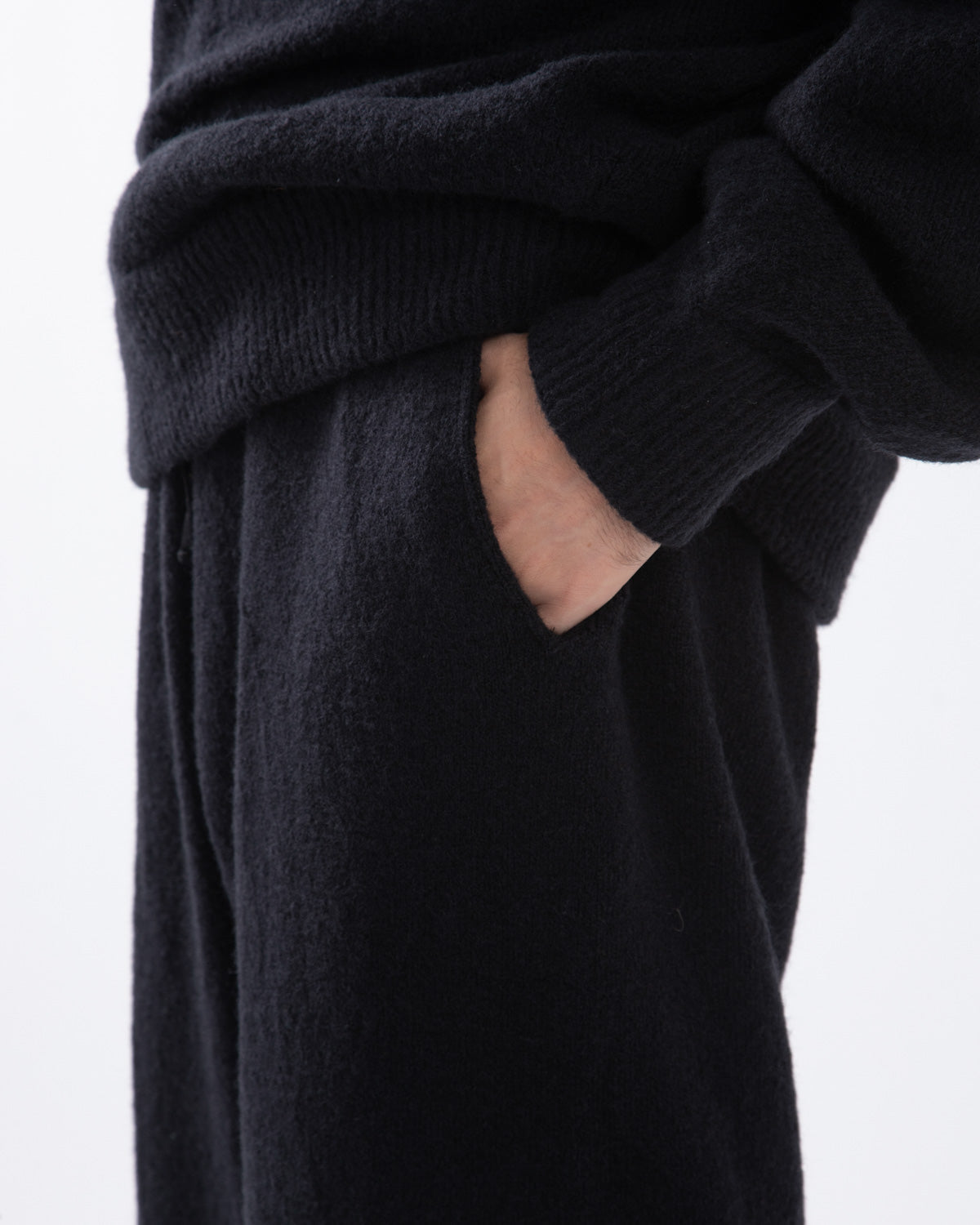 KNIT PANTS