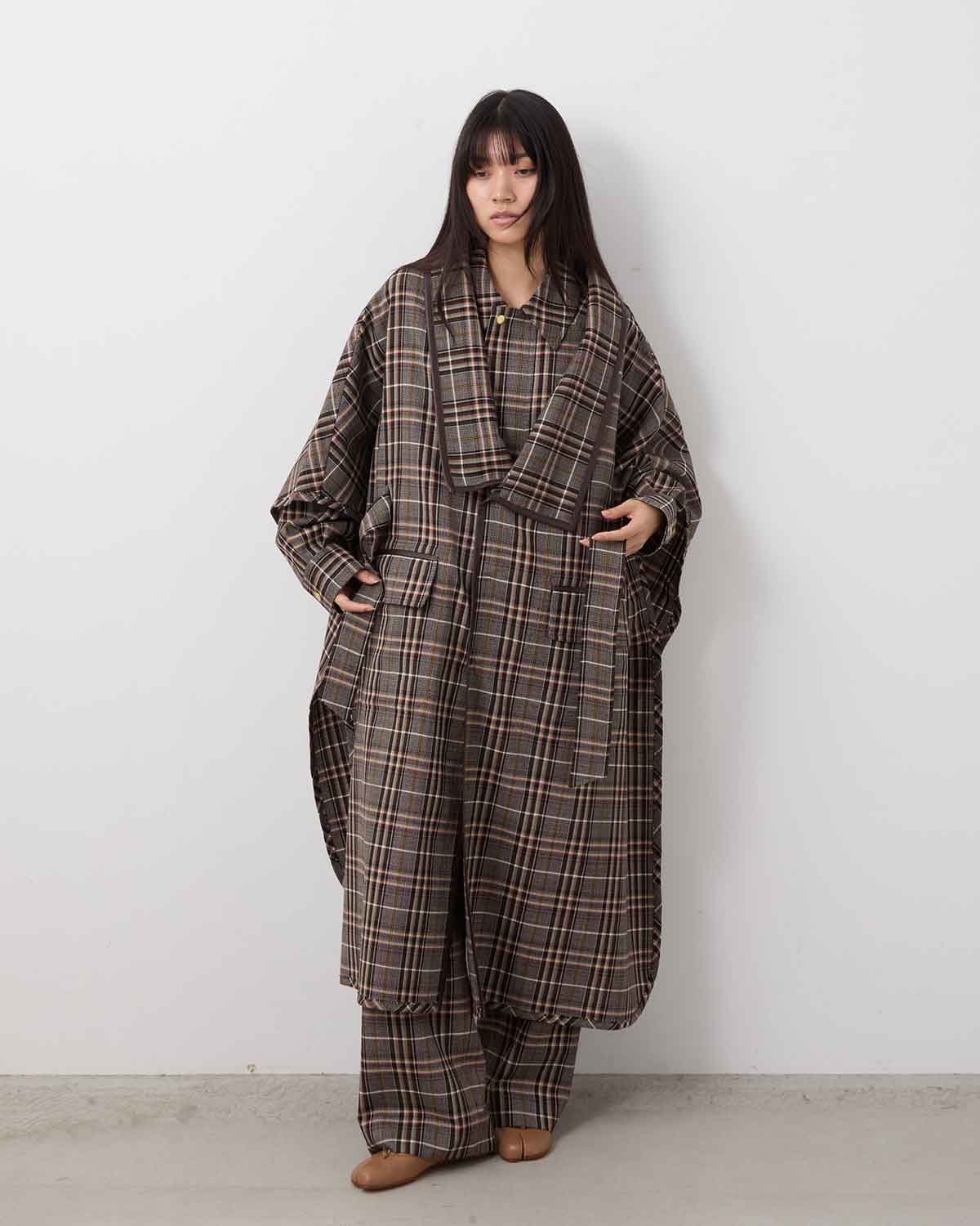 TRADITINAL PLAID CAPE