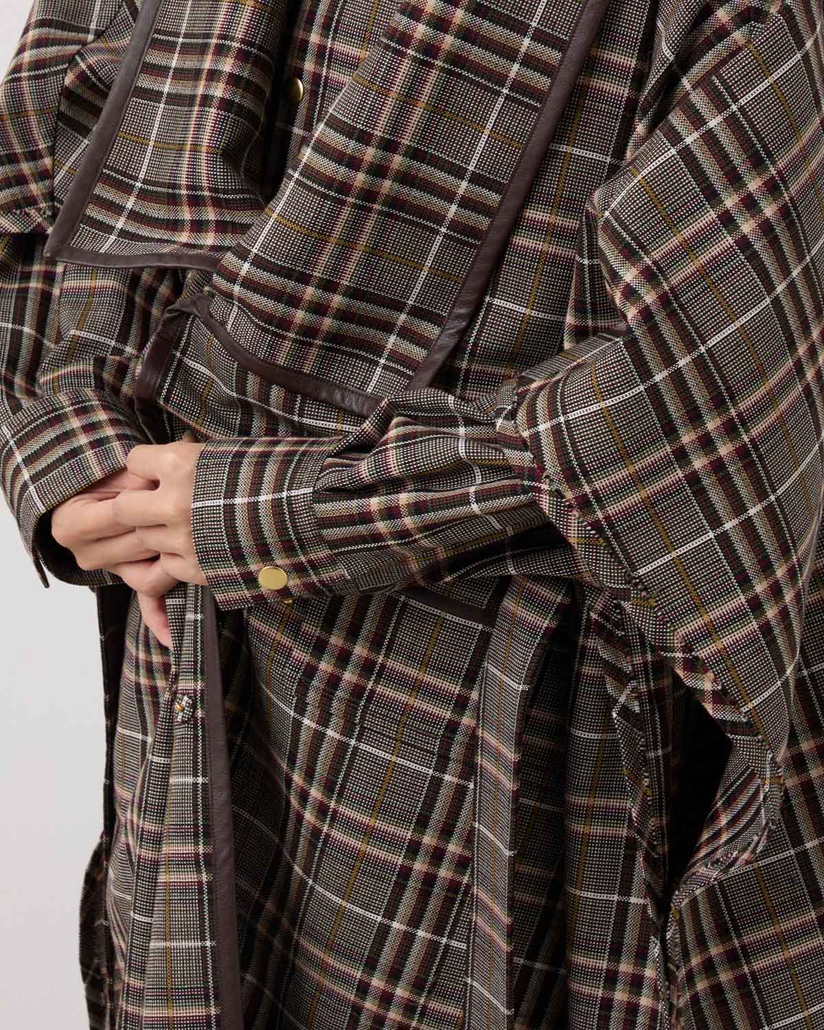 TRADITINAL PLAID CAPE