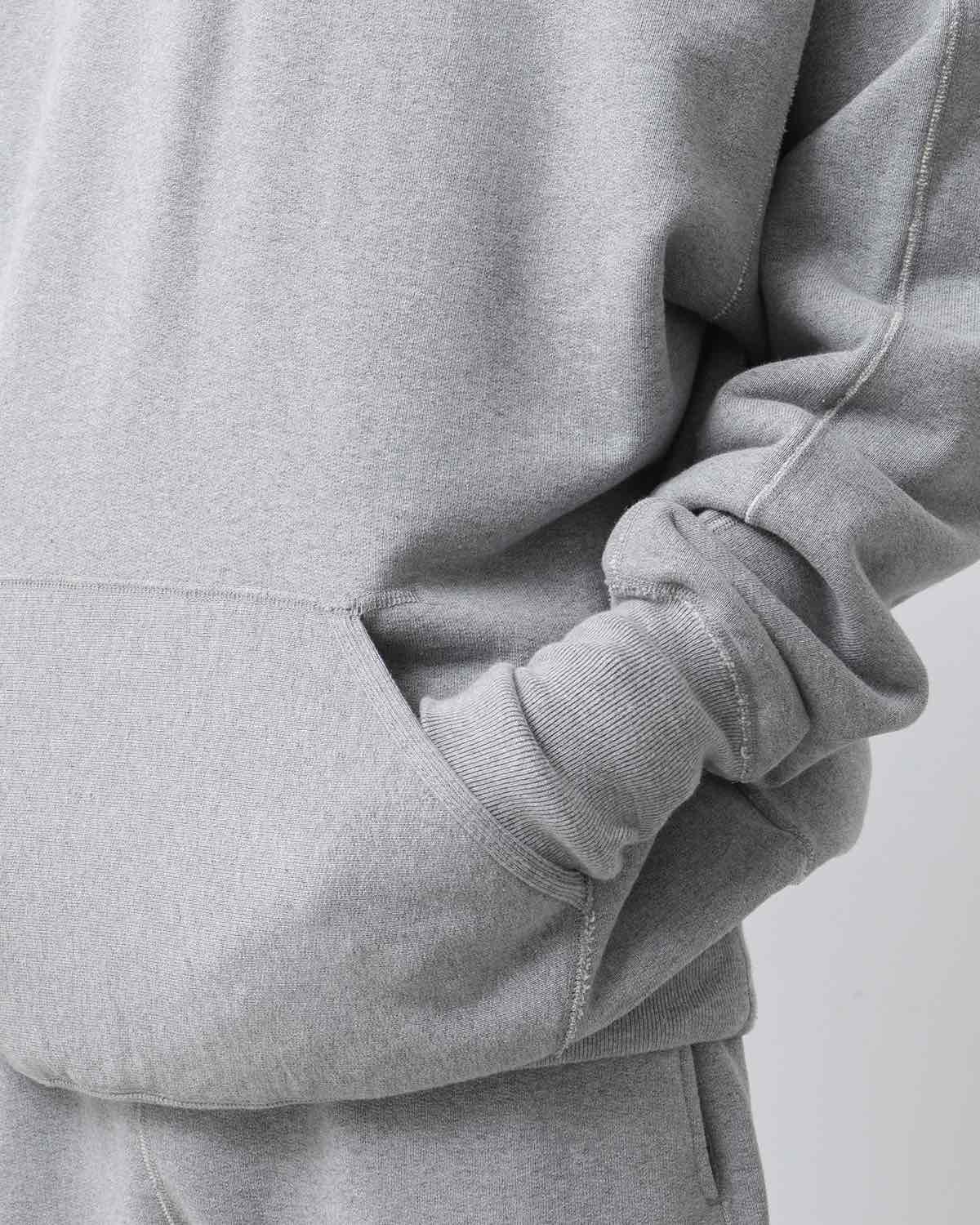 UNLIKELY SPLIT RAGLAN SLEEVE HOODIE