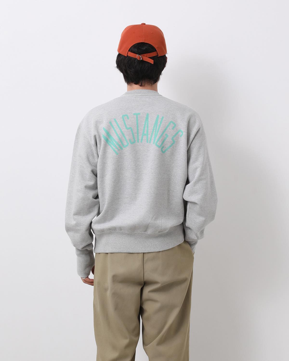 UNLIKELY SIMPLE SWEAT CREW "MUSTANGS"