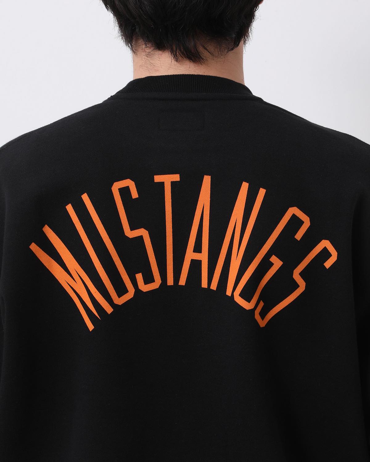 UNLIKELY SIMPLE SWEAT CREW "MUSTANGS"