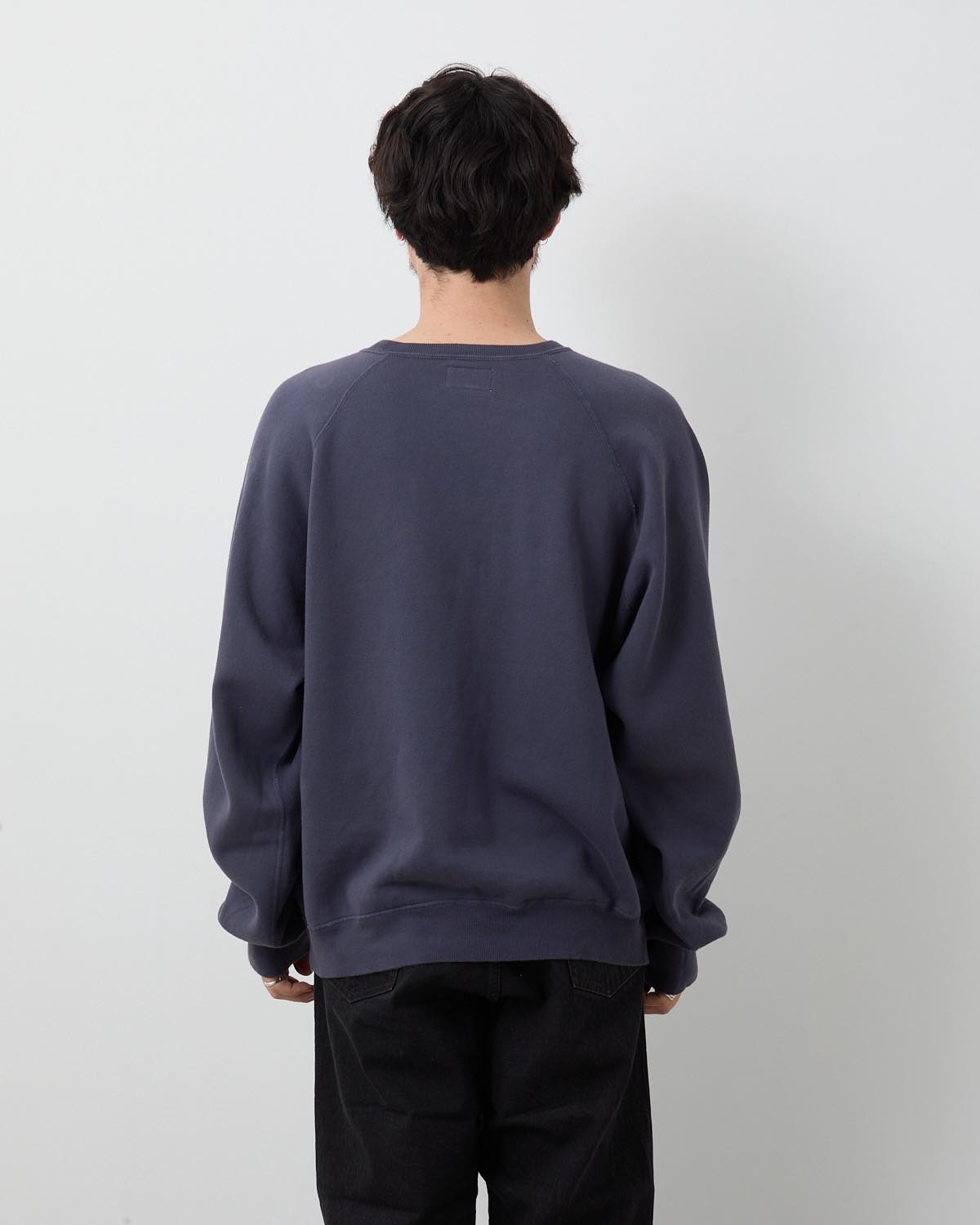 UNLIKELY RAGLAN SLEEVE CREW