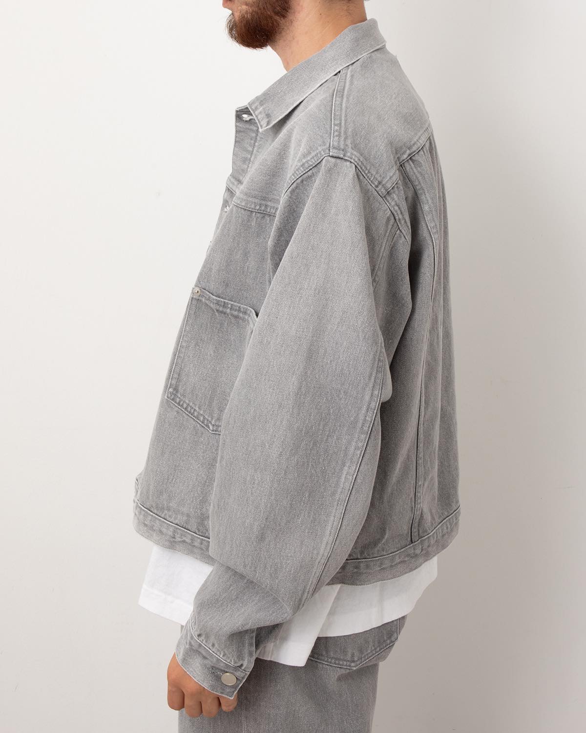 UNLIKELY TIME TRAVEL TRUCKER JACKET GRAY DENIM