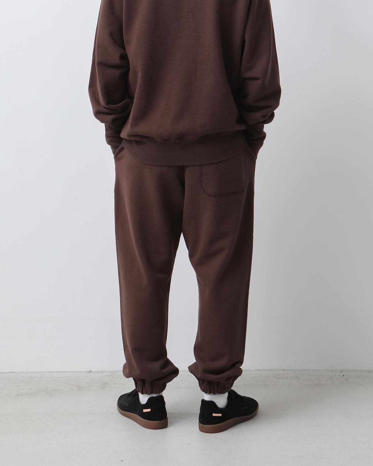 UNLIKELY SIDE SEAMLESS SWEAT PANTS