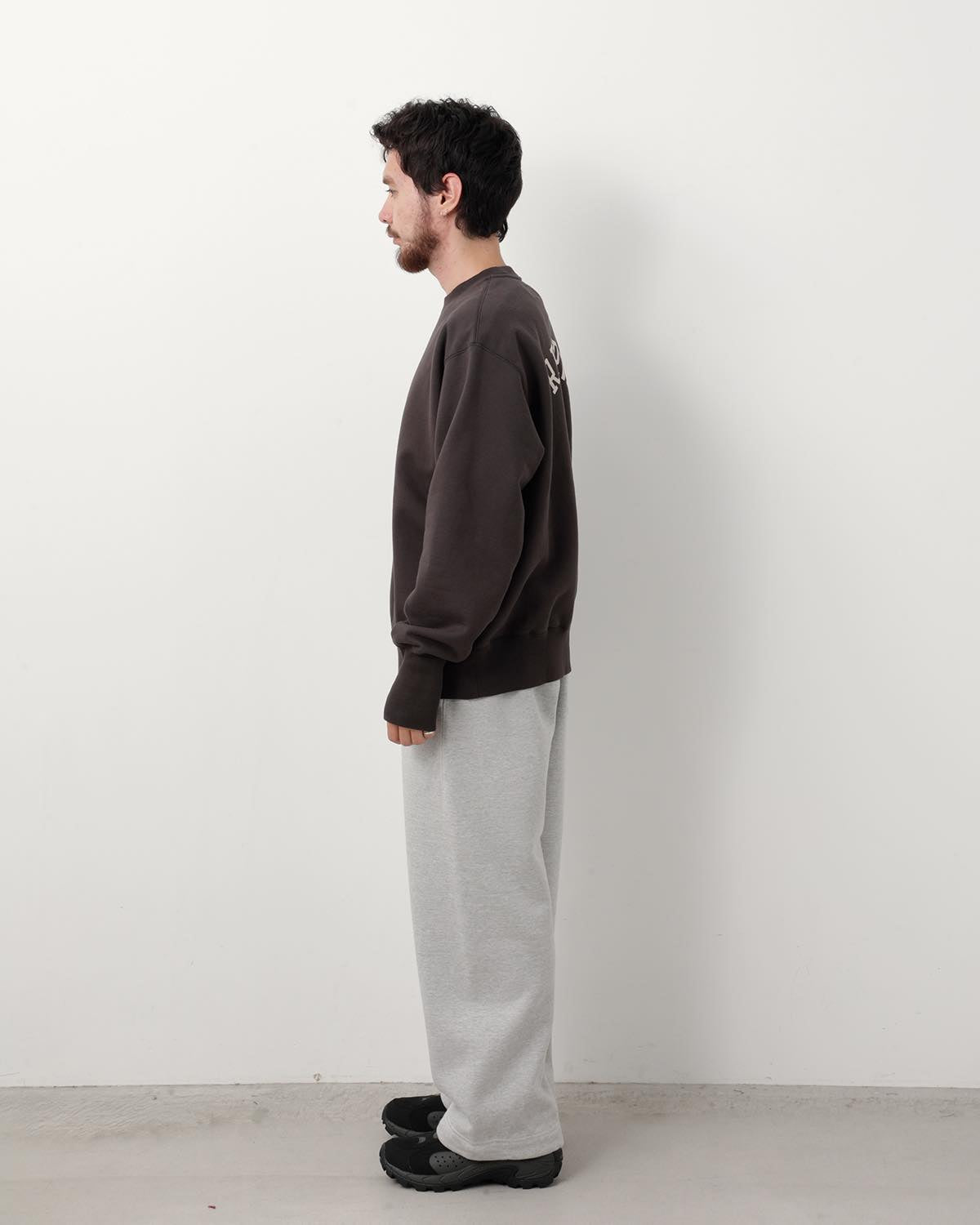UNLIKELY SIMPLE SWEAT PANTS