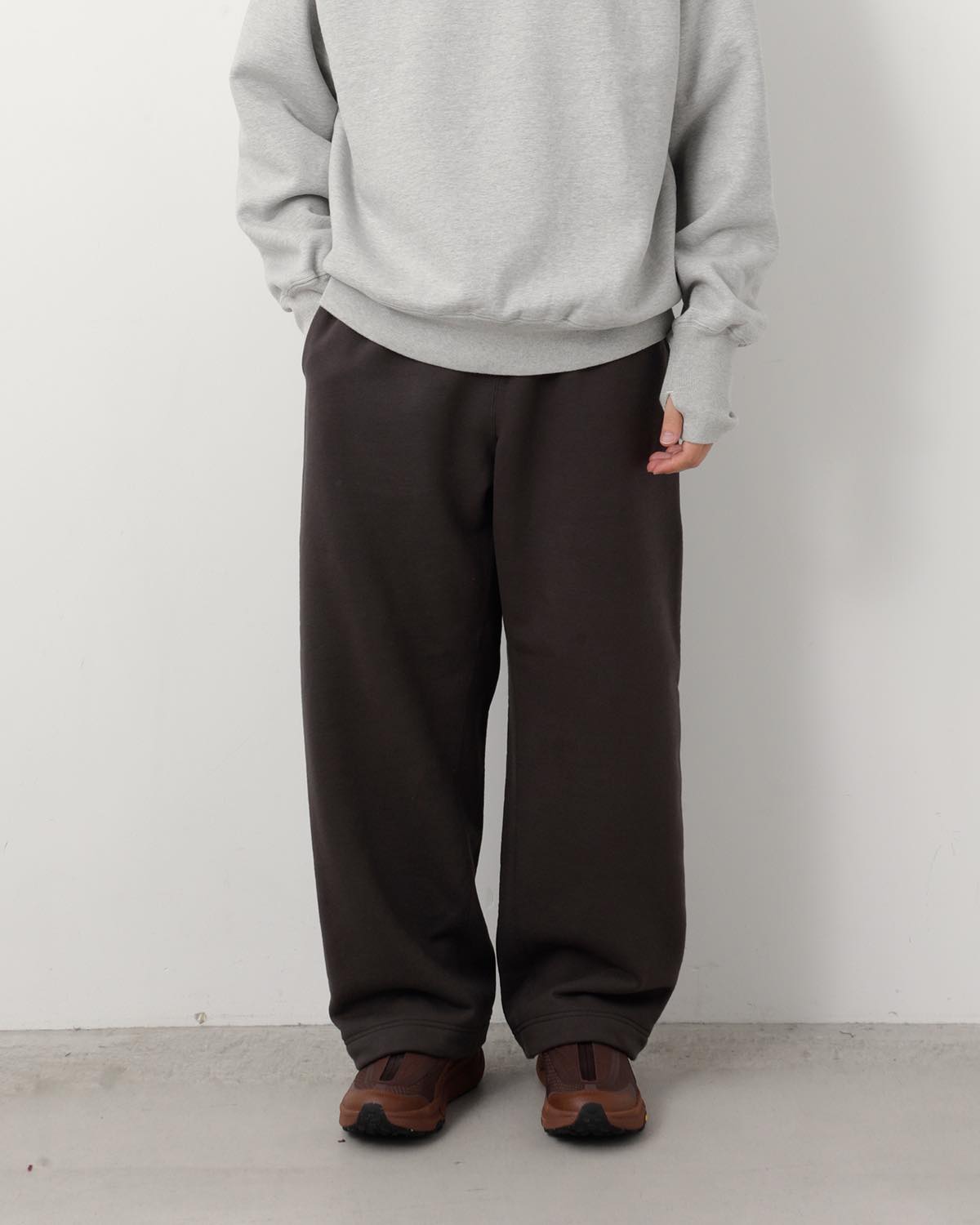 UNLIKELY SIMPLE SWEAT PANTS