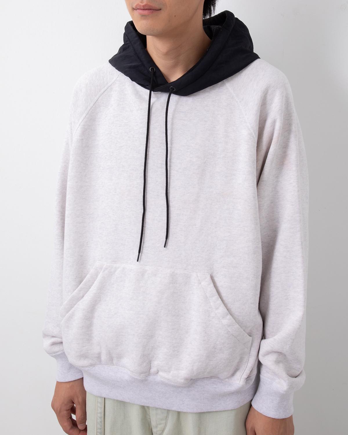 SWEAT HOODIE