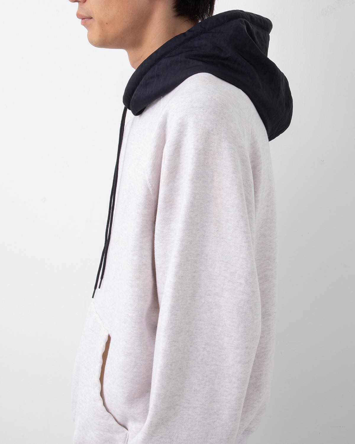 SWEAT HOODIE