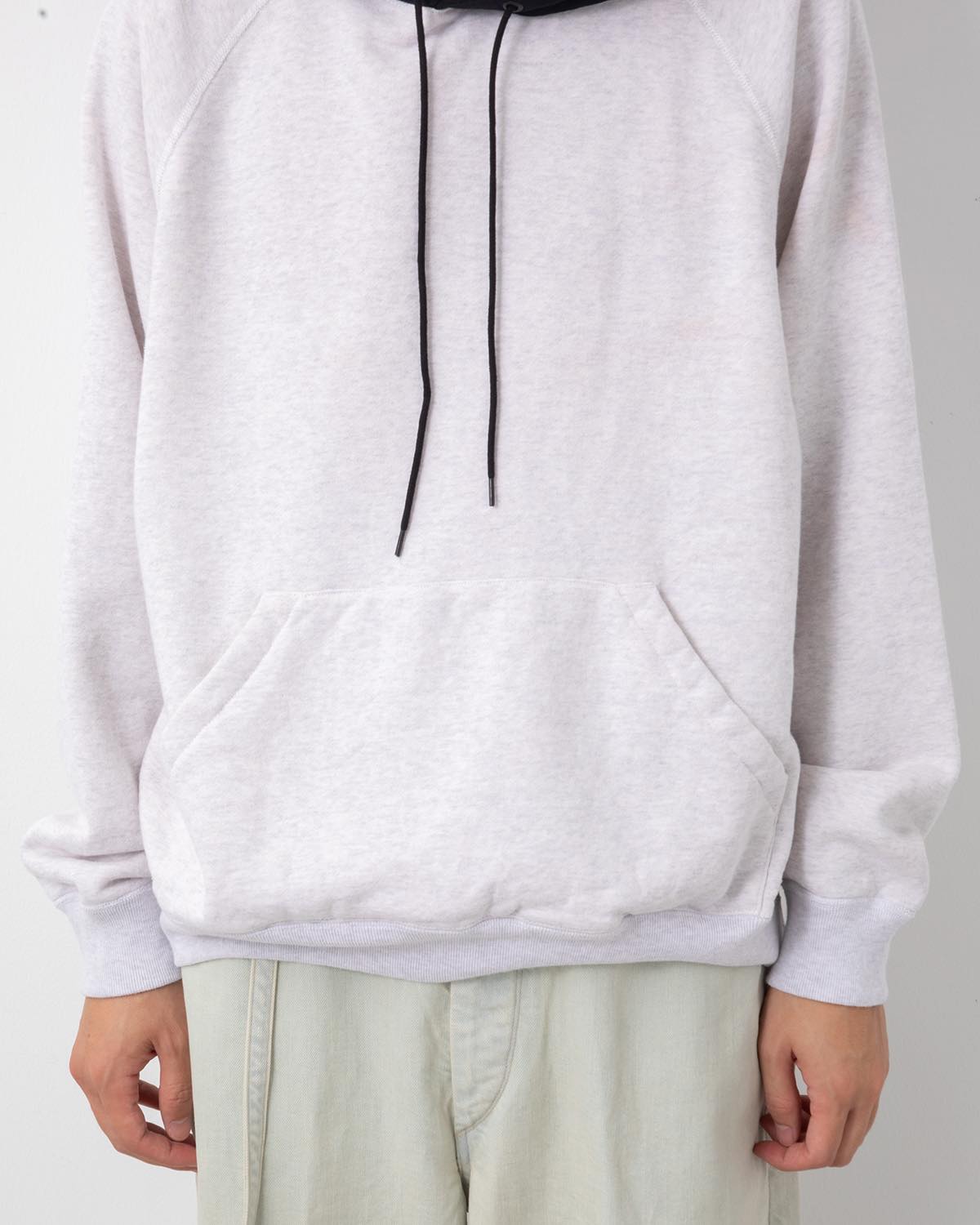 SWEAT HOODIE