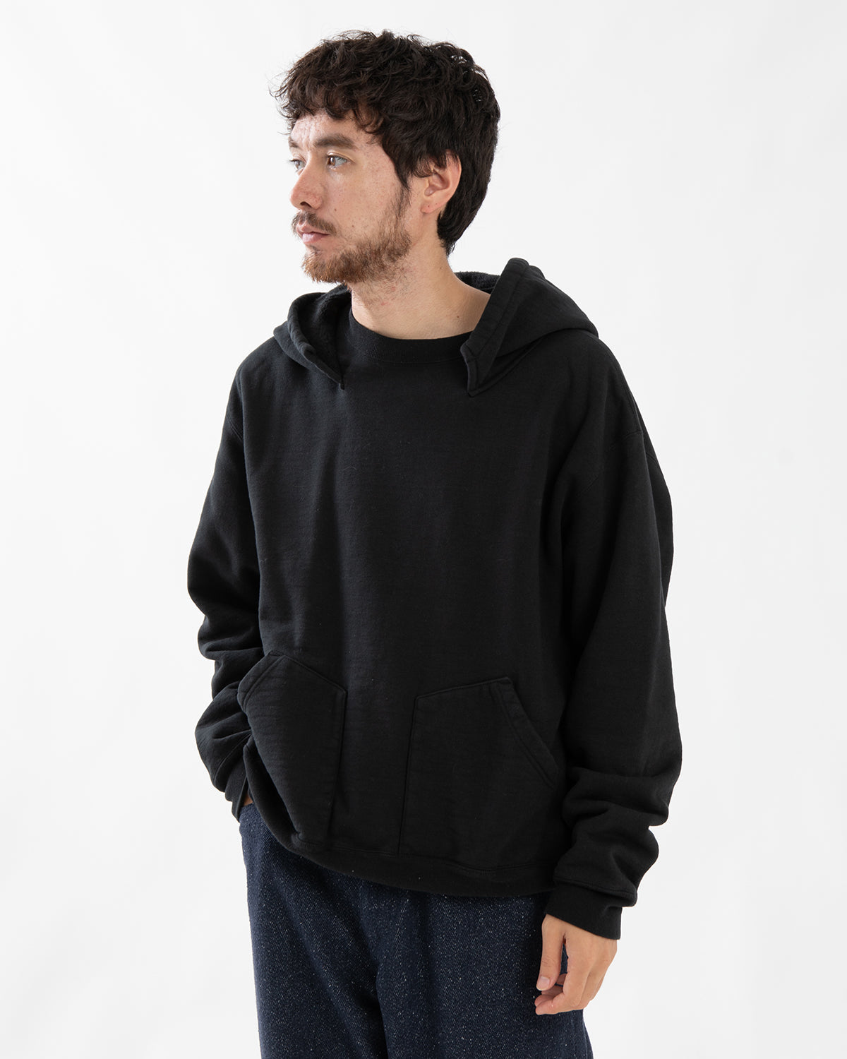 SWEAT HOODIE