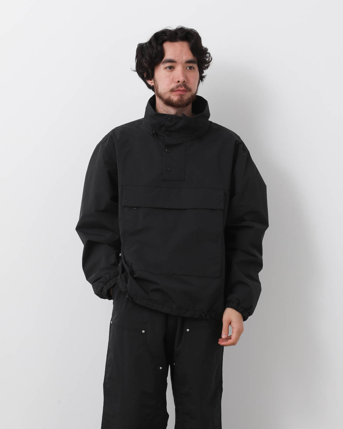 PULL OVER NYLON JACKET
