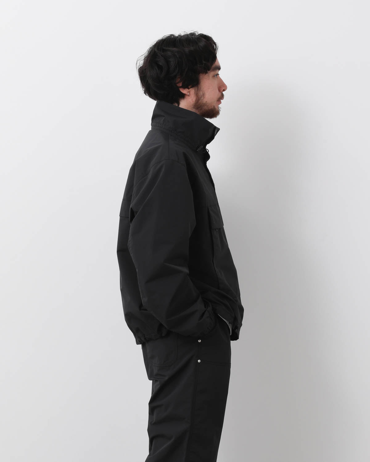 PULL OVER NYLON JACKET