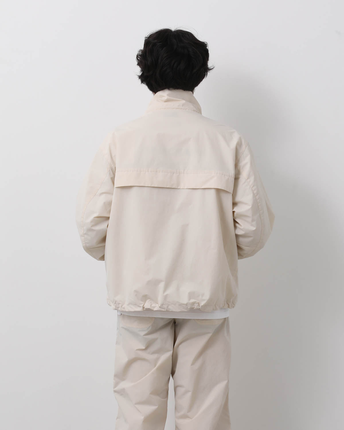 PULL OVER NYLON JACKET