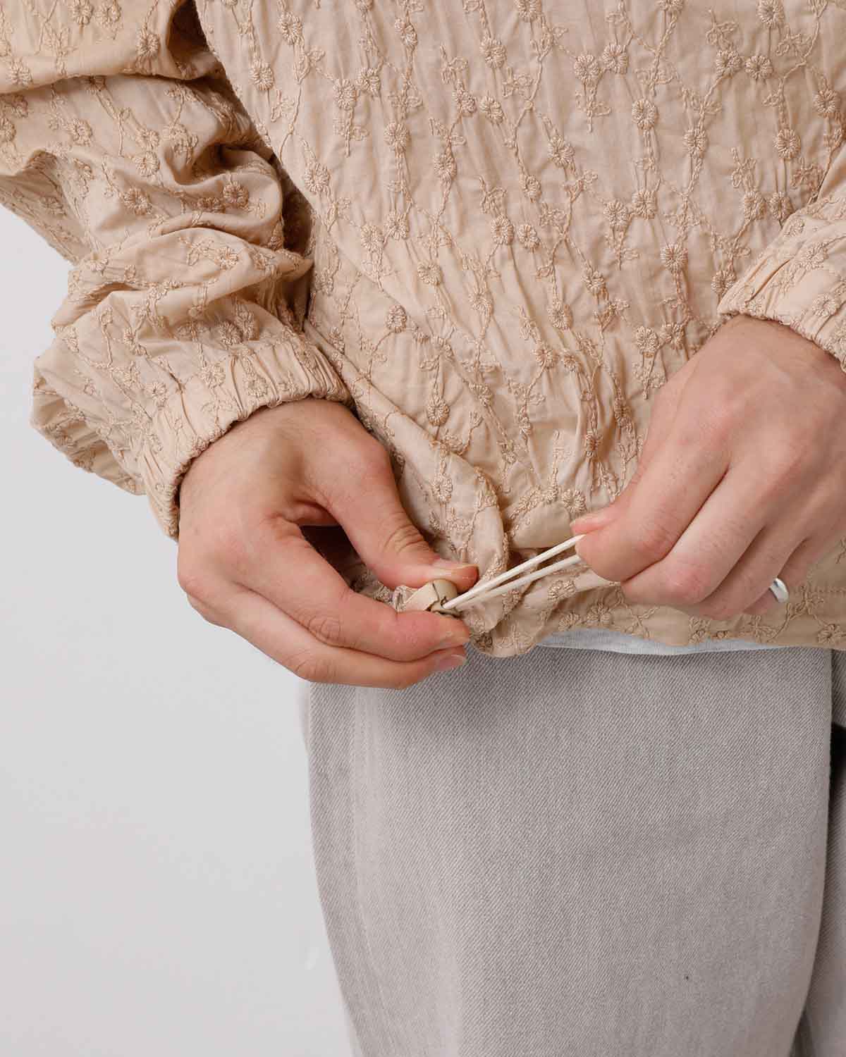EMBRIDERY PULL OVER JACKET