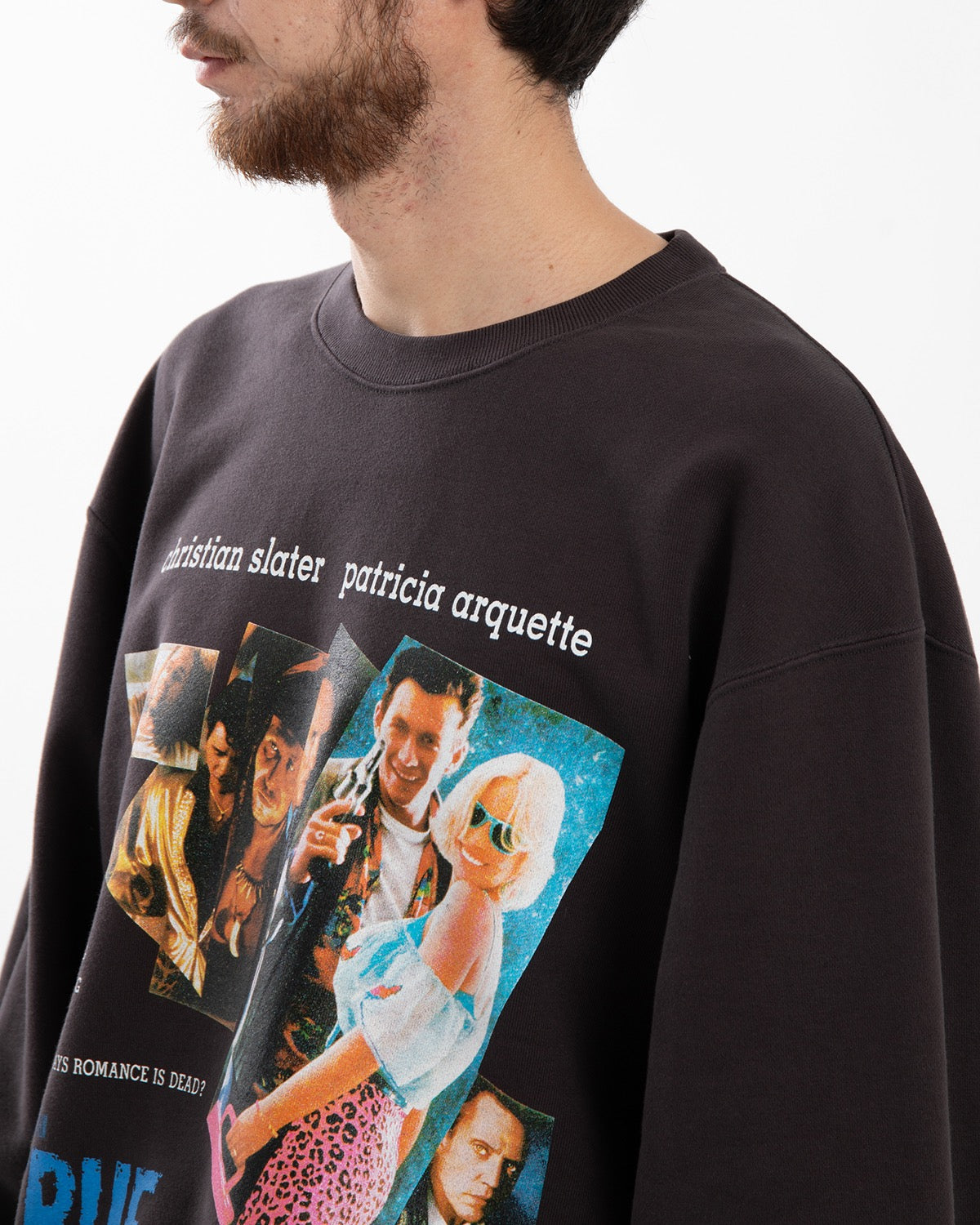 TRUE ROMANCE / WASHED CREW NECK SWEAT SHIRT