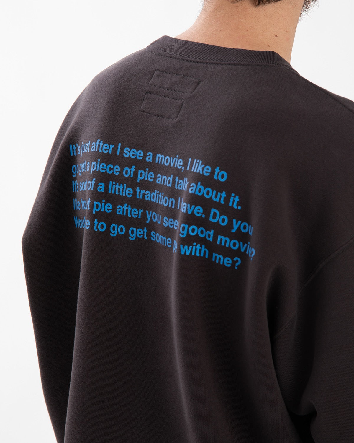 TRUE ROMANCE / WASHED CREW NECK SWEAT SHIRT
