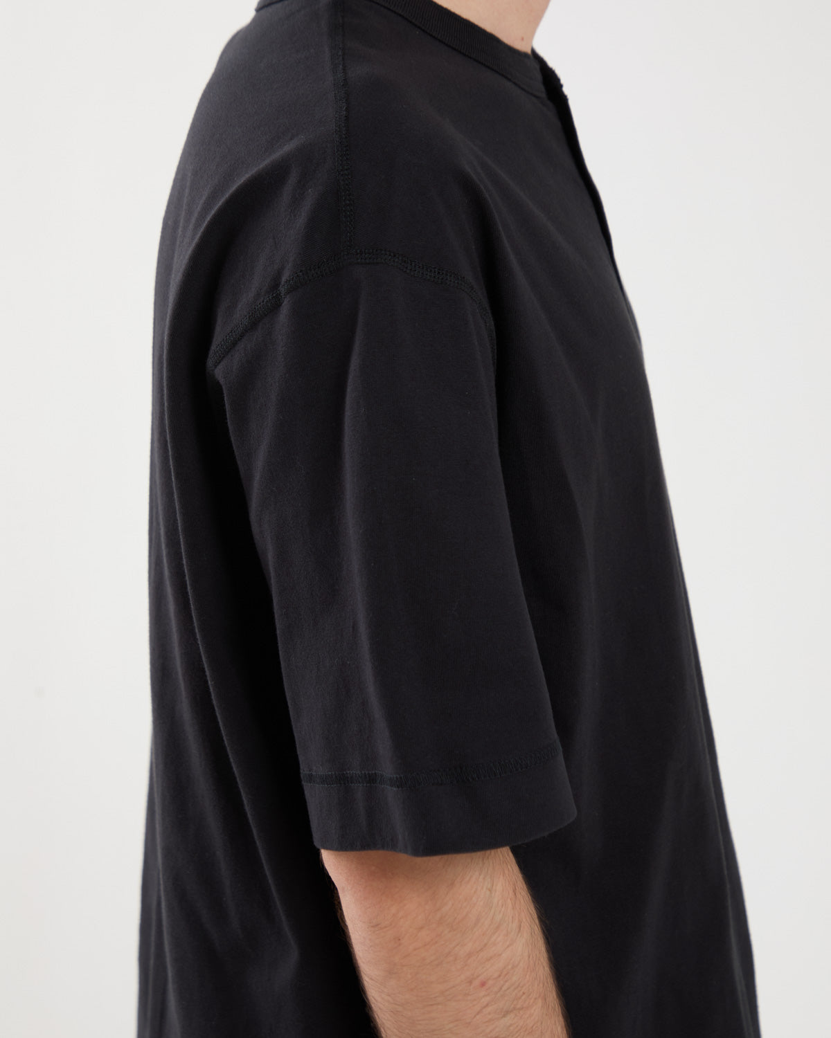 HEALTHKNIT / HENRY NECK T-SHIRT