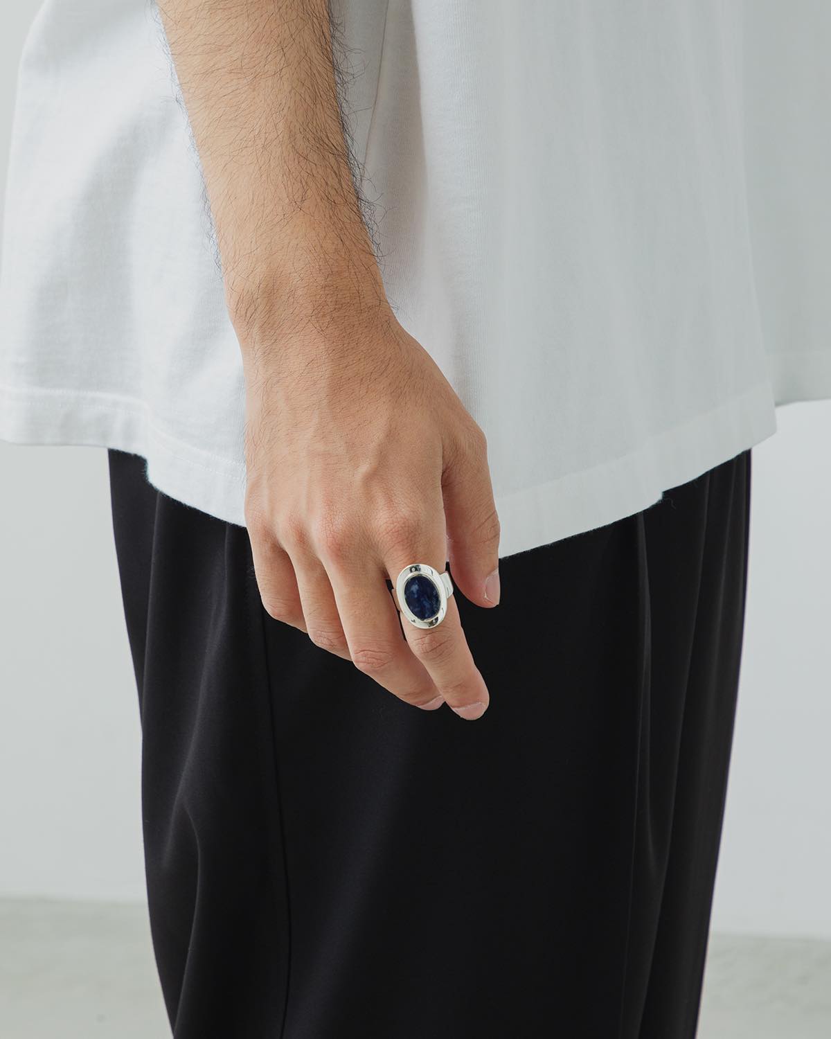 AMULET RING WITH SODALITE