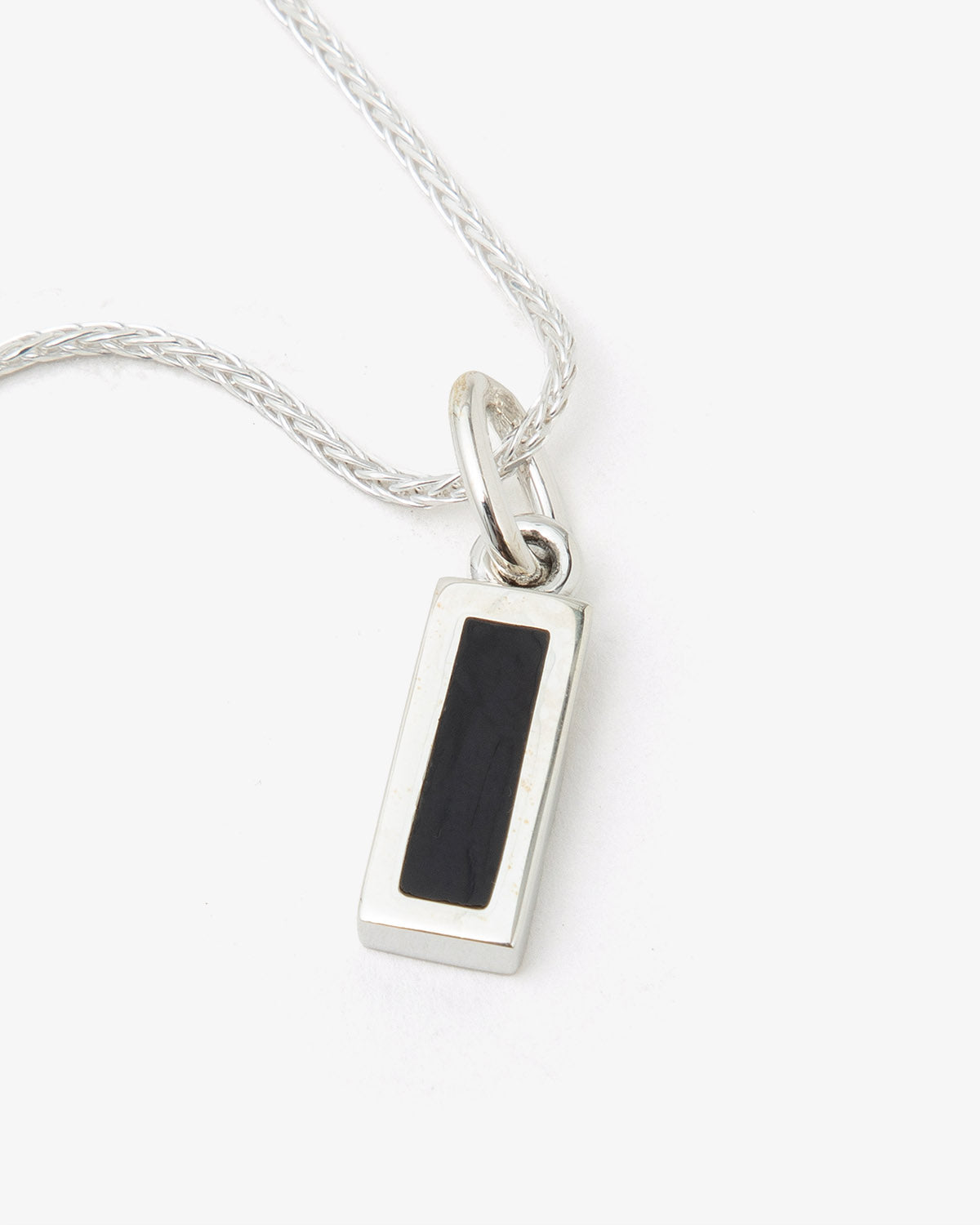 RECTANGLE NECKLACE WITH ONYX