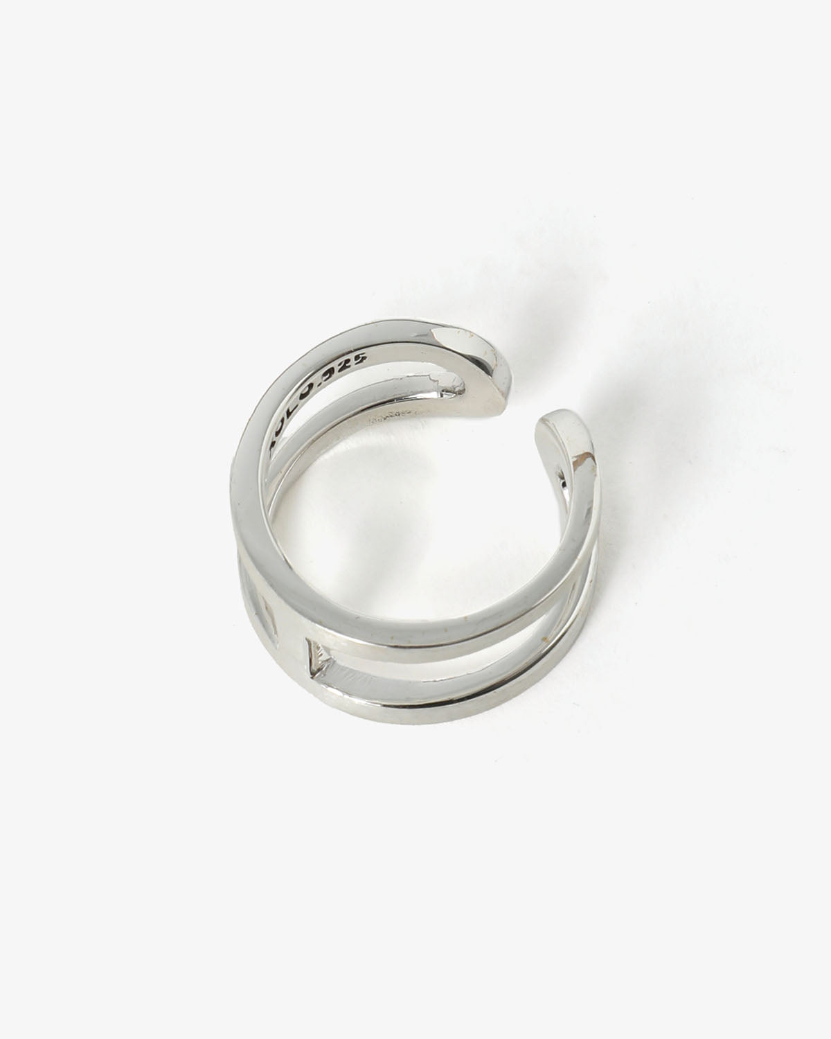 H RING WITH HAIR LINE