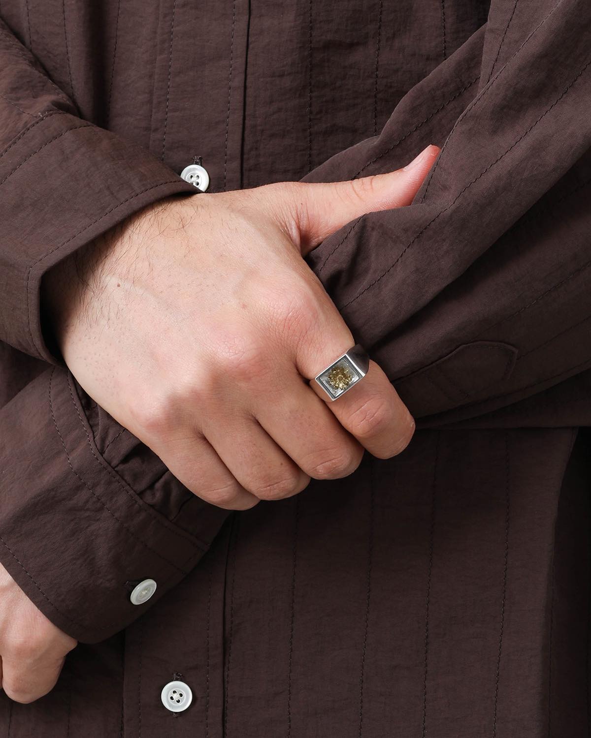 SIGNET RING WITH GRAY & GOLD FLOWER