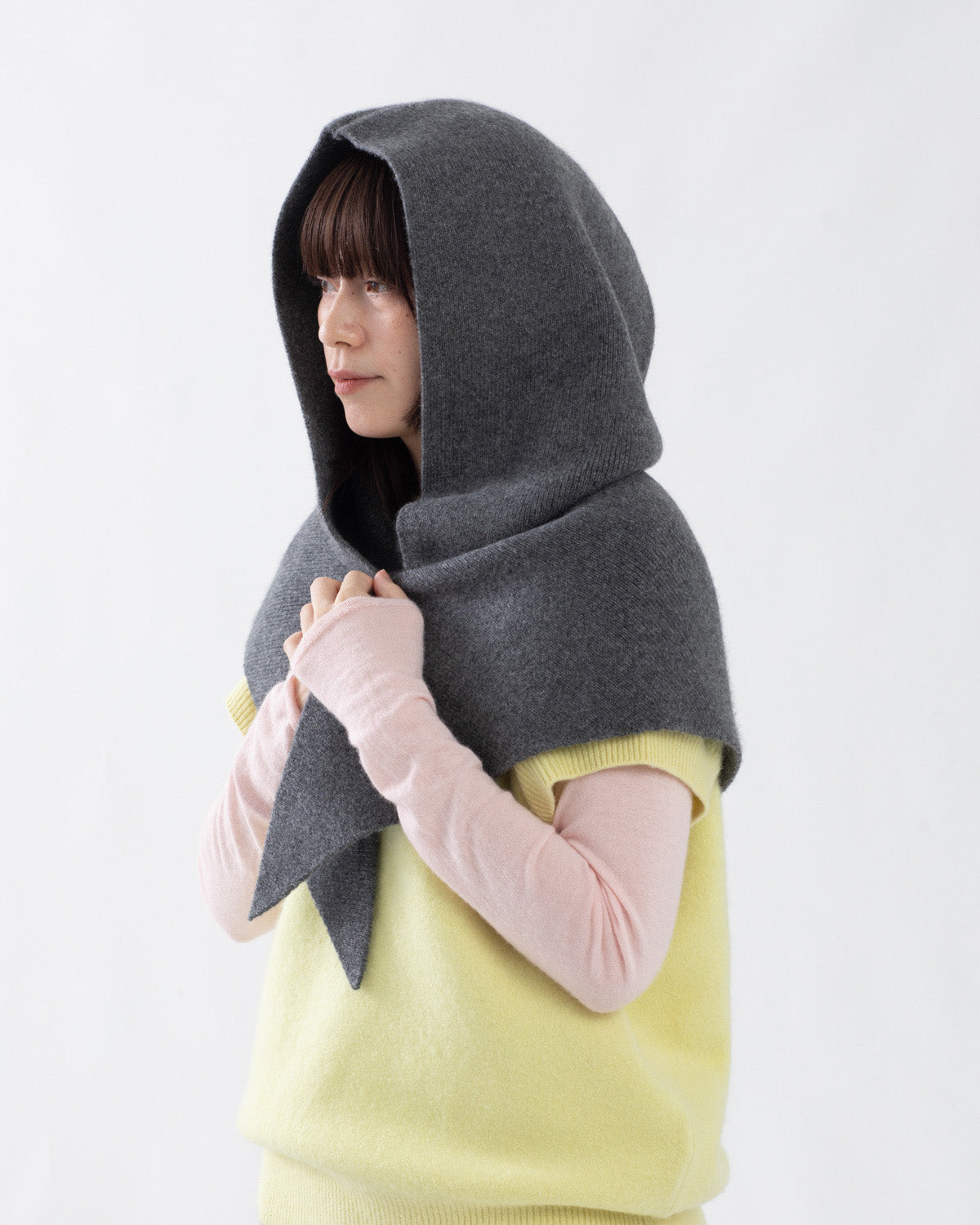 HOODED STOLE