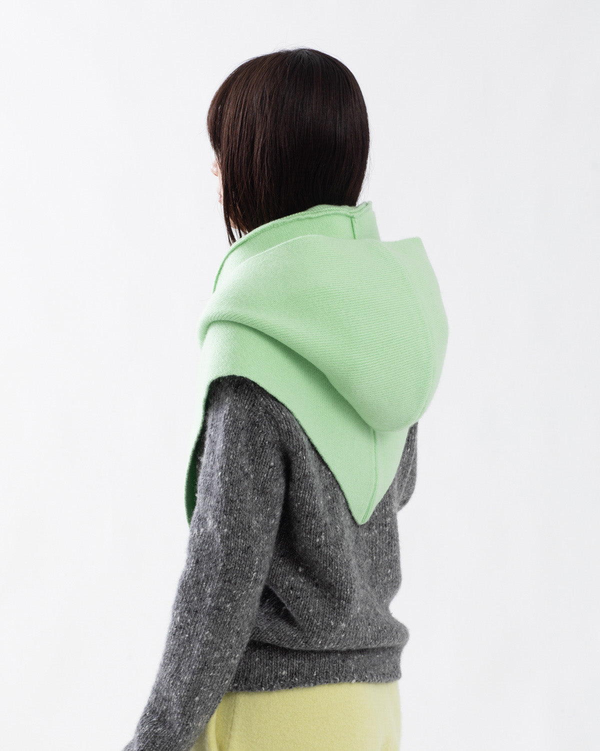 HOODED STOLE