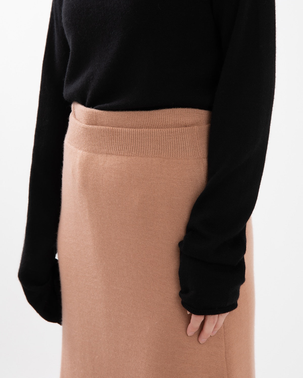 CLASSIC MIDI SKIRT