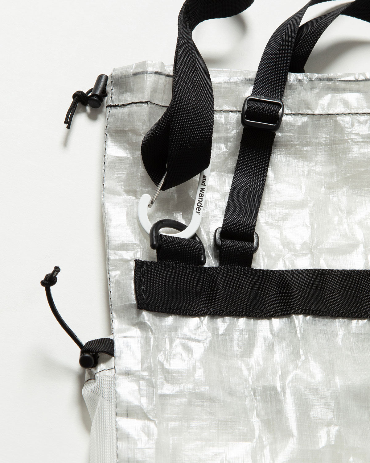 and Wander Develops a 2-Way Bag Exclusively for COVERCHORD — eye_C