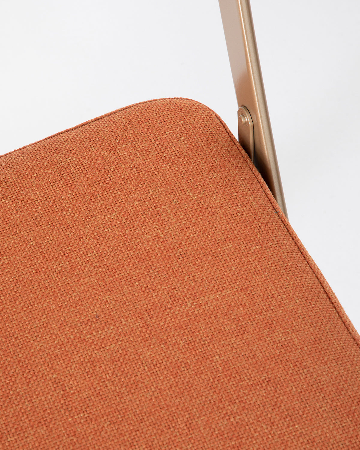 FULL CUSHION FOLDING CHAIR