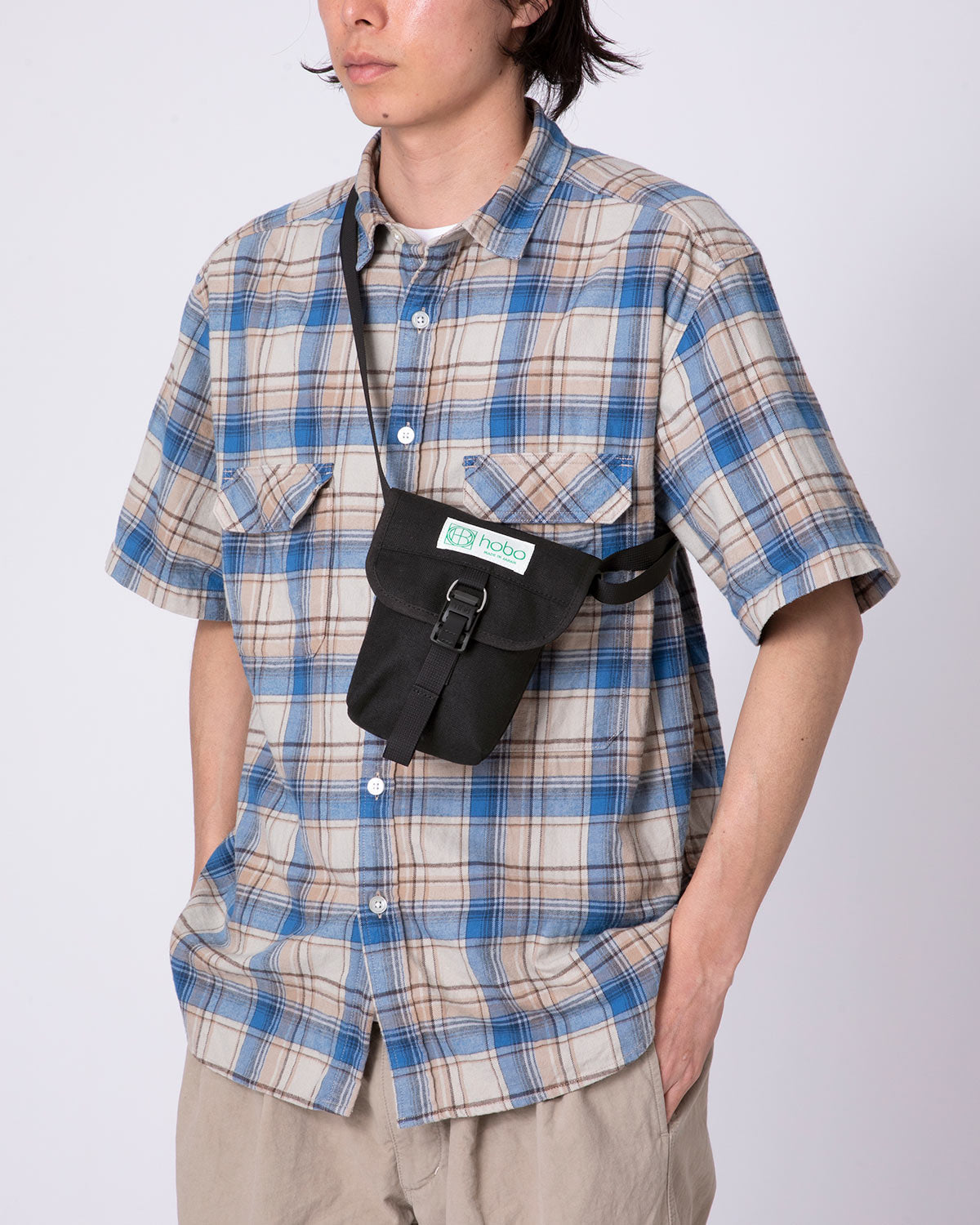 SHOULDER POUCH CORDURA® NYLON with FIDLOCK® BUCKLE