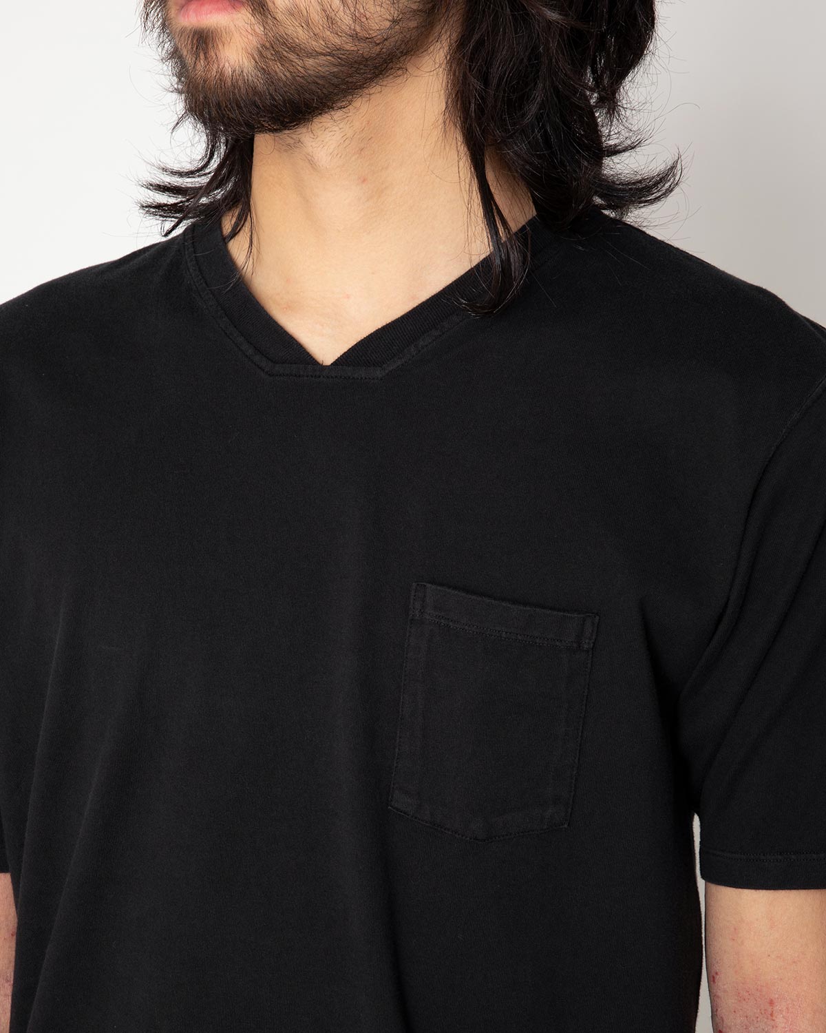 DWELLER S/S V NECK TEE COTTON JERSEY OVERDYED