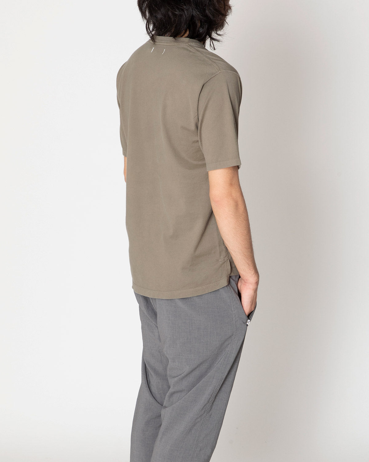 DWELLER S/S V NECK TEE COTTON JERSEY OVERDYED