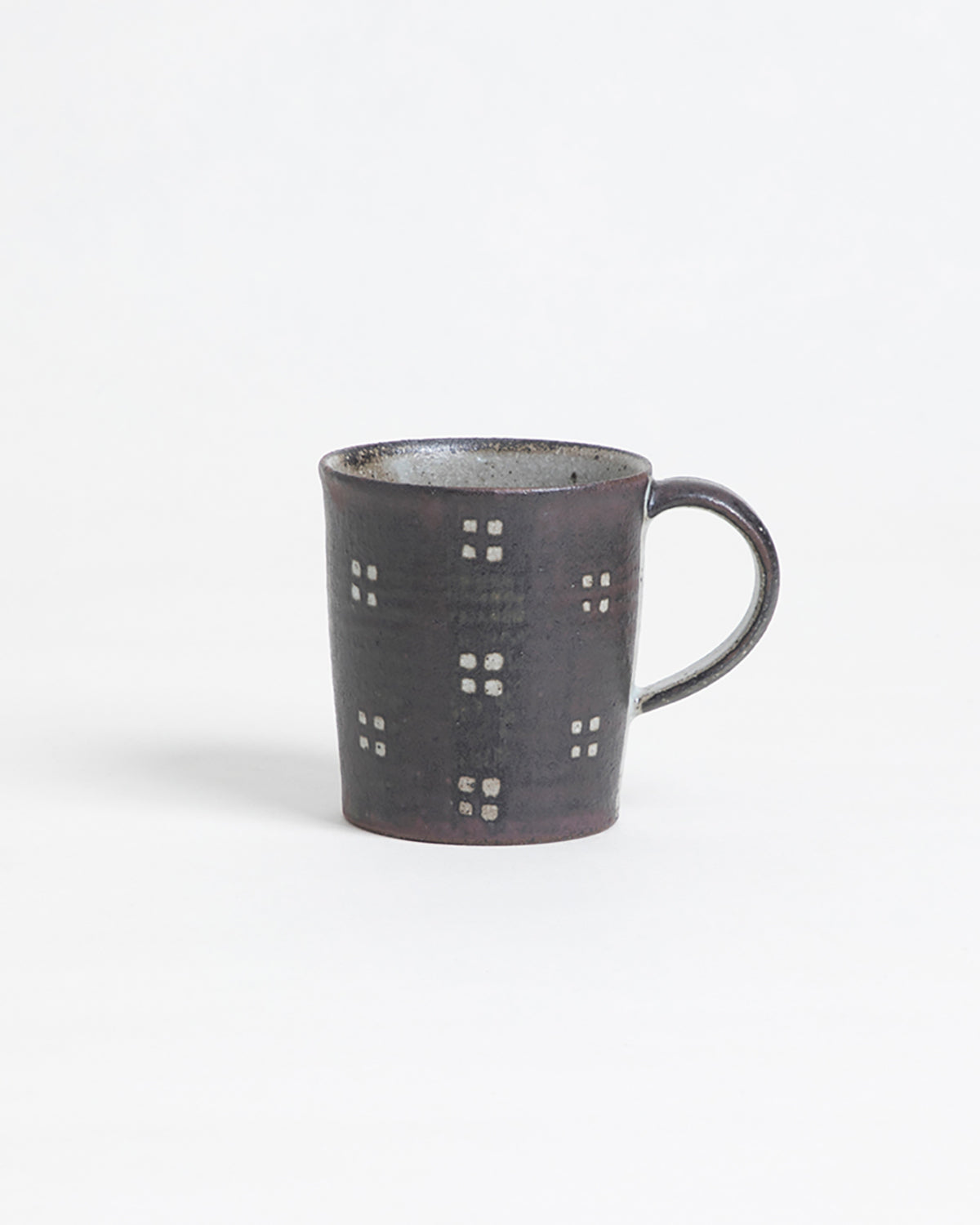 DOTTED TALL MUG