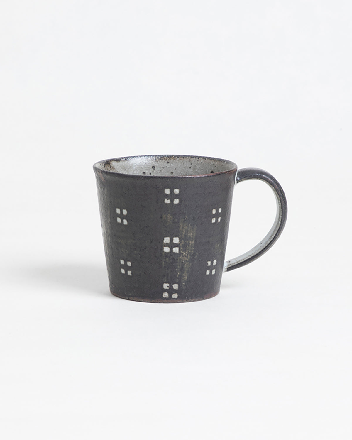 DOTTED TALL MUG