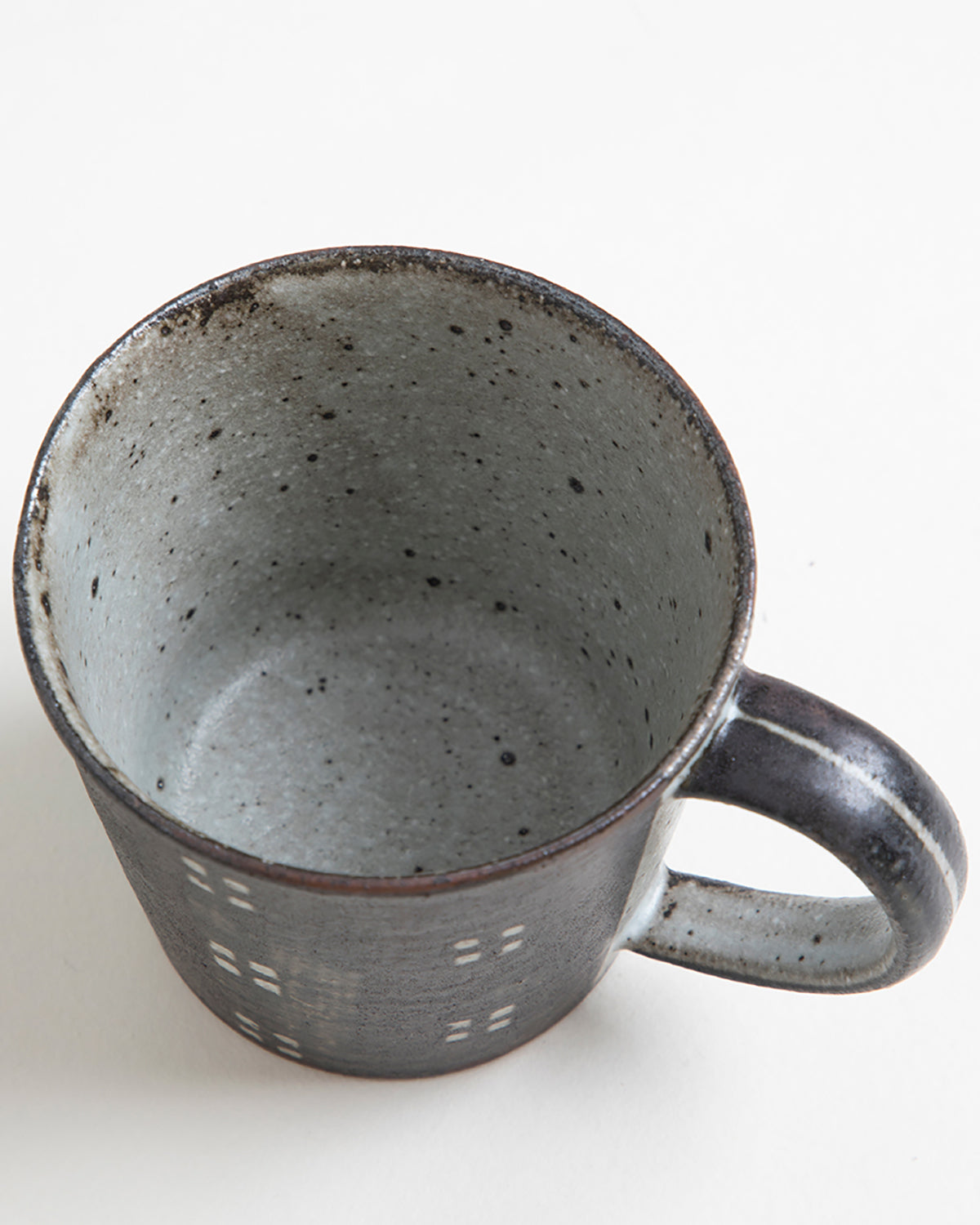 DOTTED TALL MUG